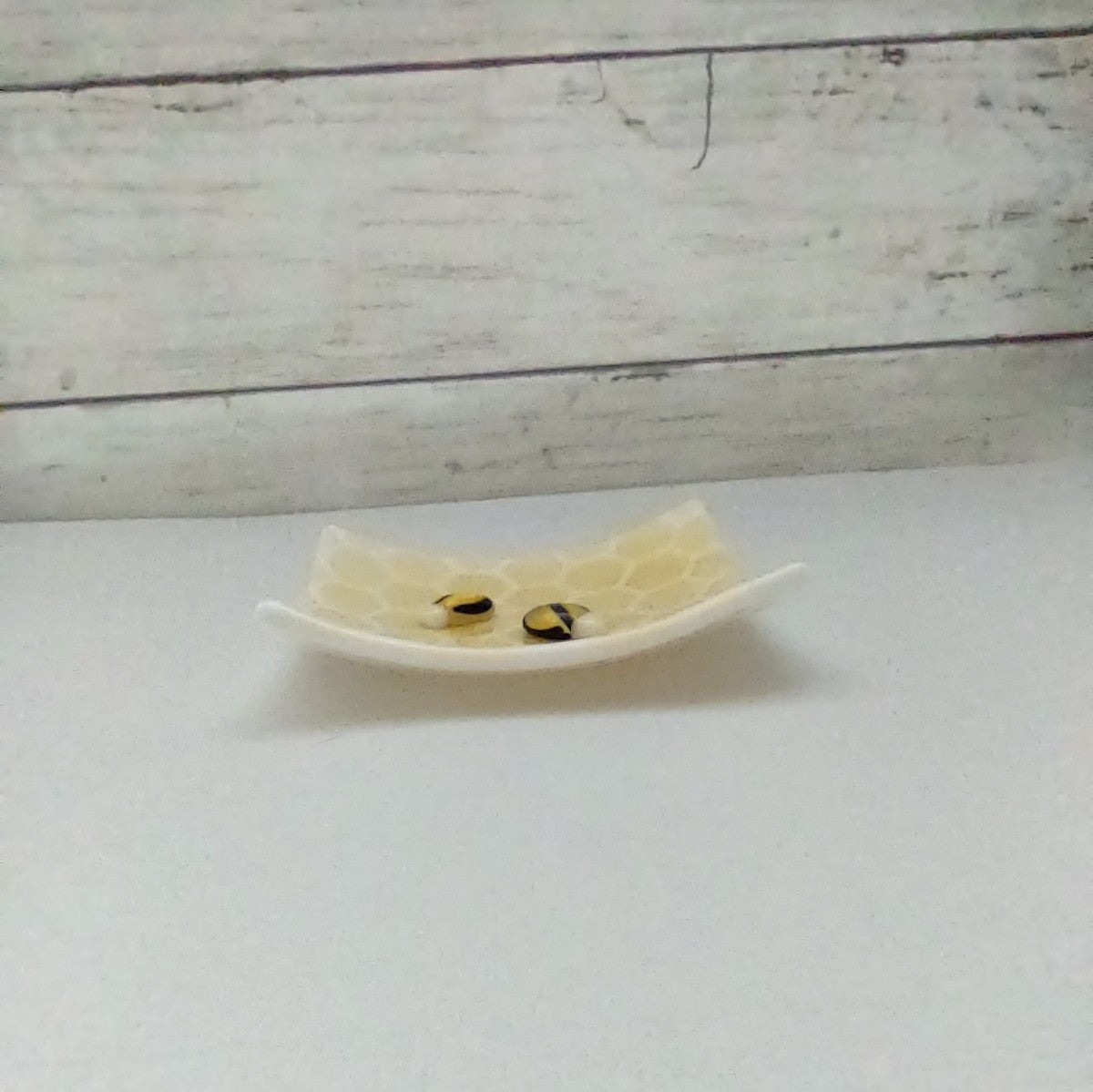 Cute Honeycomb with Bee Glass Trinket Dish Wholesale