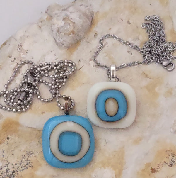 Fused Glass Reactive Pendant Wholesale