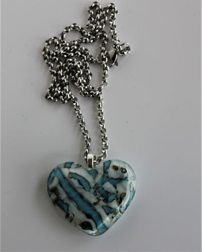 Glass Heart Pendant with Glass Reacting